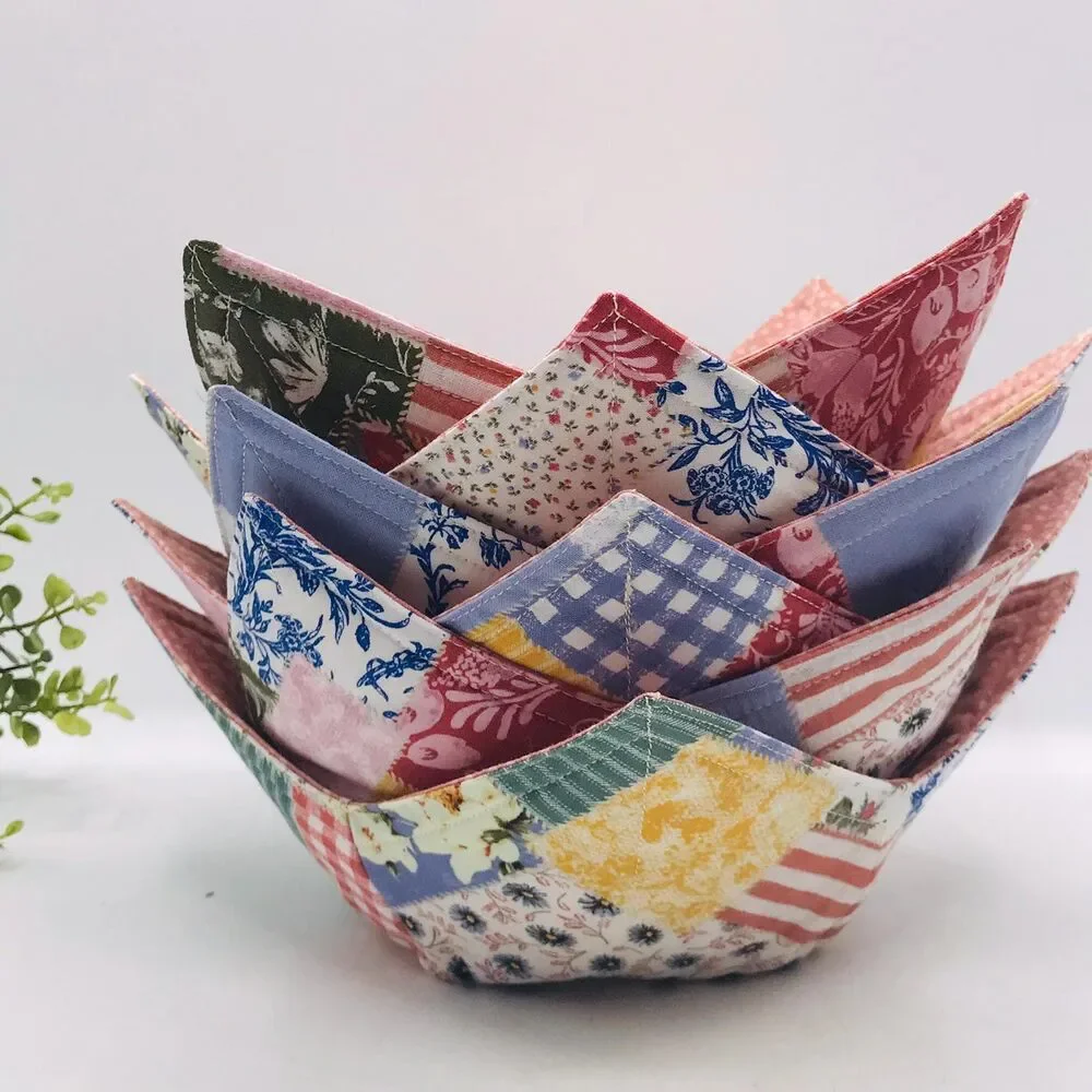 Microwave Soup Bowl Cozy: Reversible, Patchwork Rose Cottage Garden